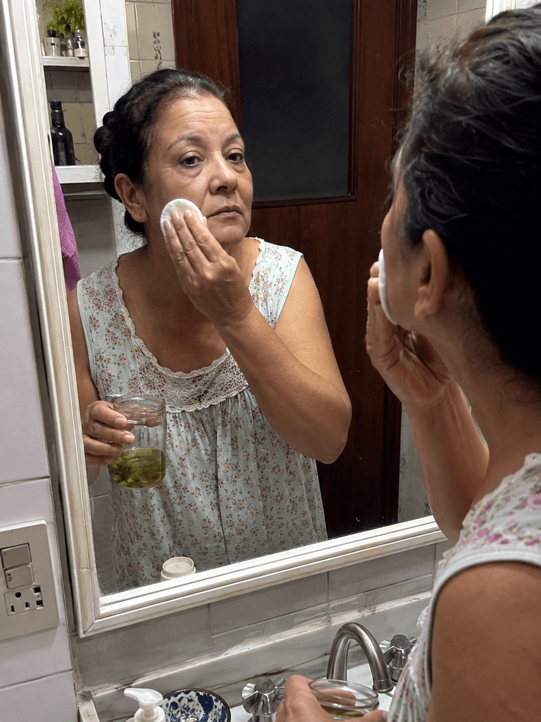 Nélida A. con su guía